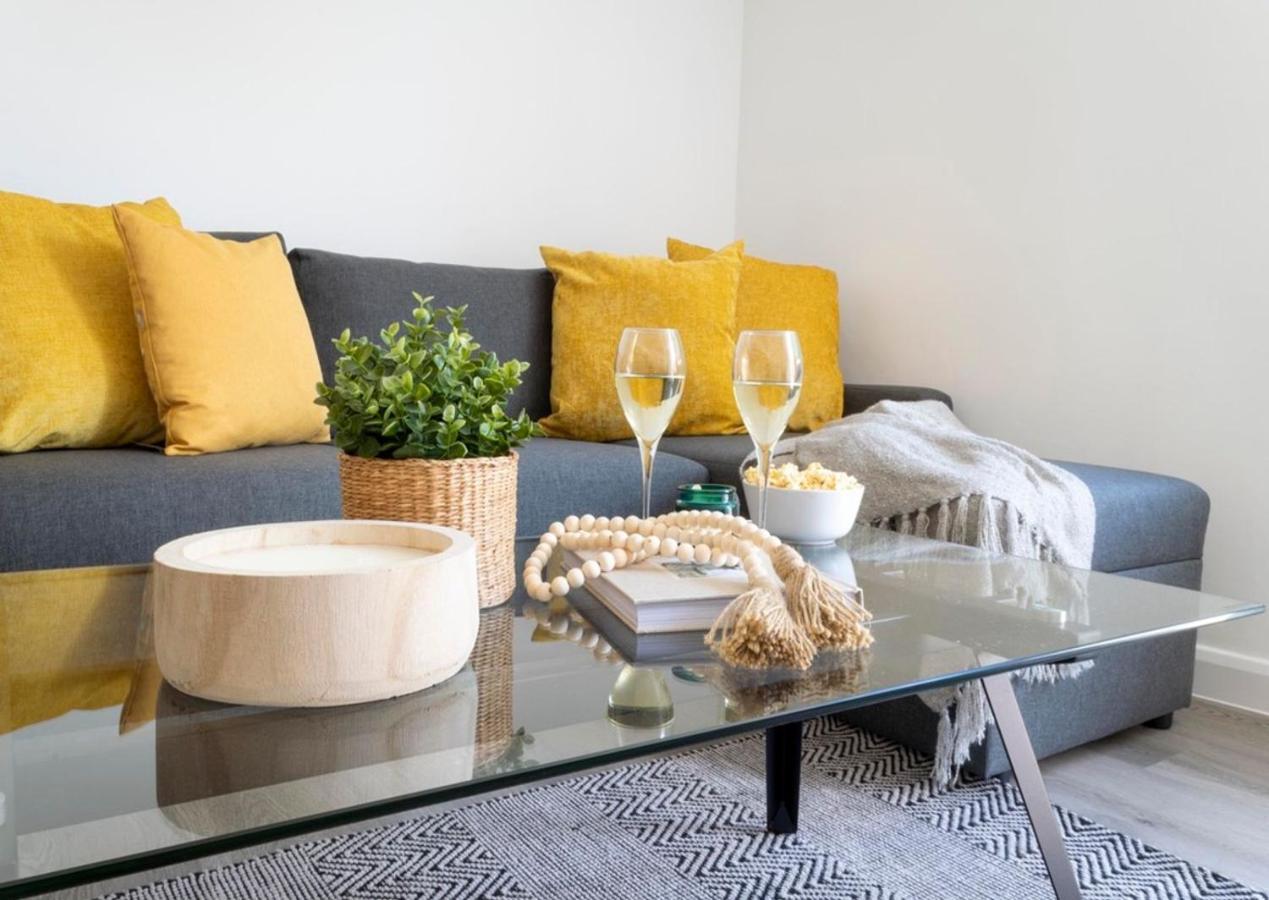 The White House Flat By Select Sa Apartment เรดดิ้ง ภายนอก รูปภาพ
