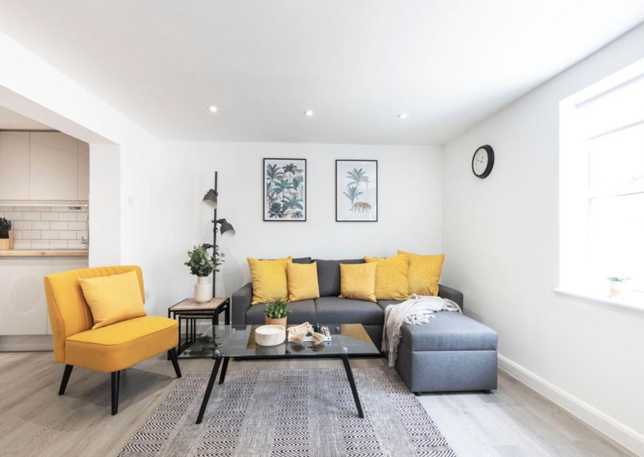 The White House Flat By Select Sa Apartment เรดดิ้ง ภายนอก รูปภาพ